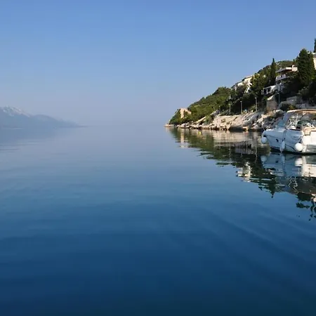 Apartment In With Sea View, Balcony, Air Conditioning, Wifi 4252-3 *
