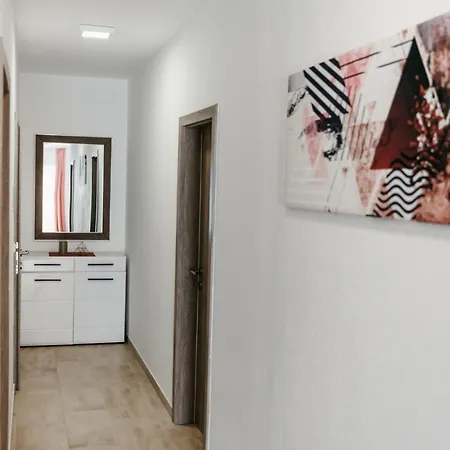 In With Sea View, Balcony, Air Conditioning, Wifi 4252-3 * Komarna